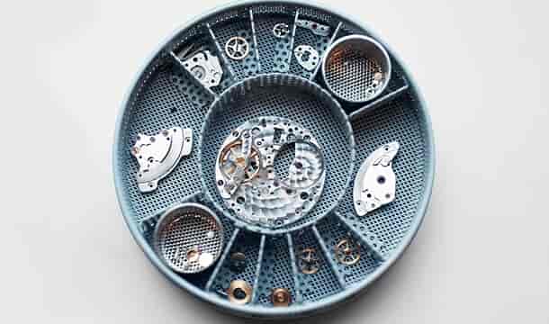 真力时手表维修地址